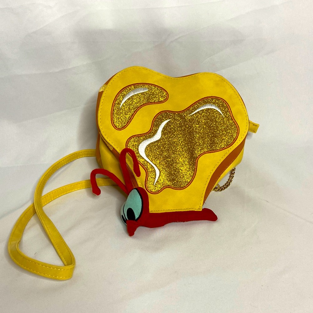 Alice in Wonderland🦋